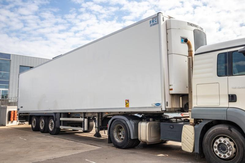 Lecitrailer AUBINEAU+THERMO KING SLX 300+VIANDE/MEAT/FLEISCH - Semi-remorque frigorifique: photos 2 Lecitrailer AUBINEAU+THERMO KING SLX 300+VIANDE/MEAT/FLEISCH - Semi-remorque frigorifique: photos 2