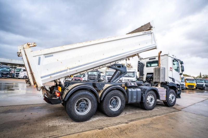 Renault C 480 - Camion benne: photos 3 Renault C 480 - Camion benne: photos 3