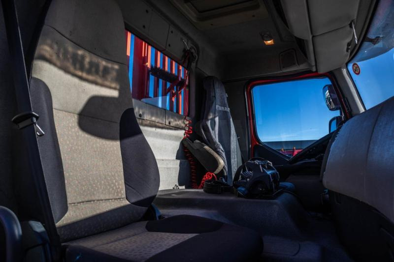 Camion plateau, Camion grue Renault KERAX 380DXI+E5+PK16TM/3EXT: photos 9
