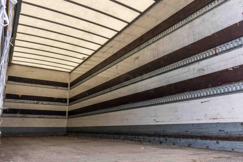 Camion à rideaux coulissants Renault T460+E6: photos 8