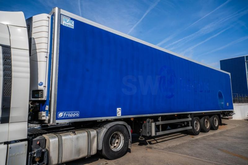 Lecitrailer CARRIER 1950 MT+DHOLLANDIA 3 T. - Semi-remorque: photos 1 Lecitrailer CARRIER 1950 MT+DHOLLANDIA 3 T. - Semi-remorque: photos 1