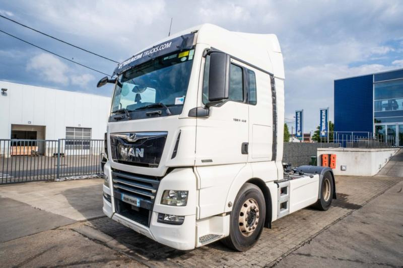 MAN TGX 18 460 XLX BLS+INTARDER+ADR+KIPHYDR. - Tracteur routier: photos 1 MAN TGX 18 460 XLX BLS+INTARDER+ADR+KIPHYDR. - Tracteur routier: photos 1