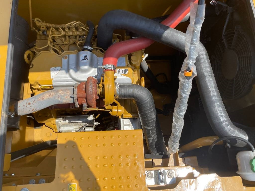 CAT 320 GC  - Pelle sur chenille: photos 4 CAT 320 GC  - Pelle sur chenille: photos 4