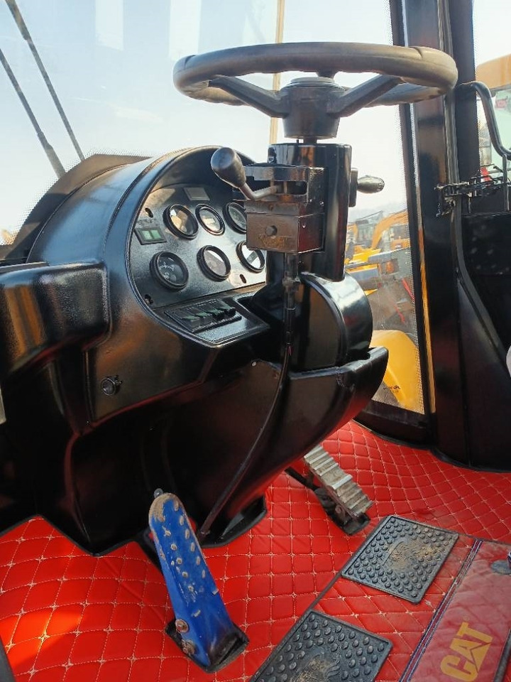 CAT 966 H - Chargeuse sur pneus: photos 3 CAT 966 H - Chargeuse sur pneus: photos 3