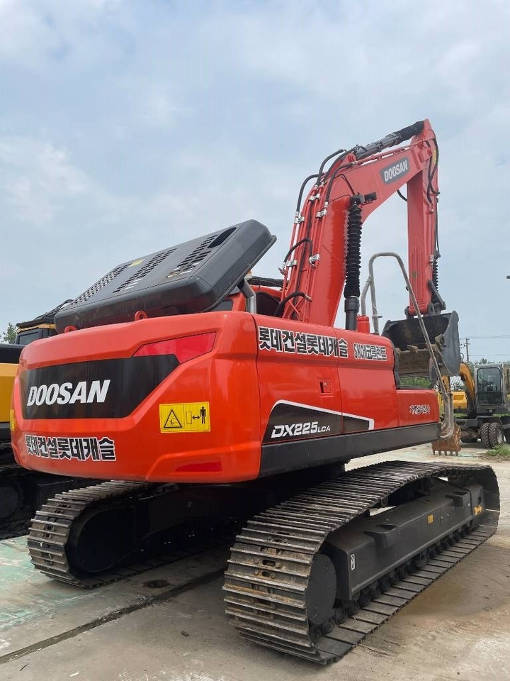 Doosan DX 225 LC - Pelle sur chenille: photos 2 Doosan DX 225 LC - Pelle sur chenille: photos 2