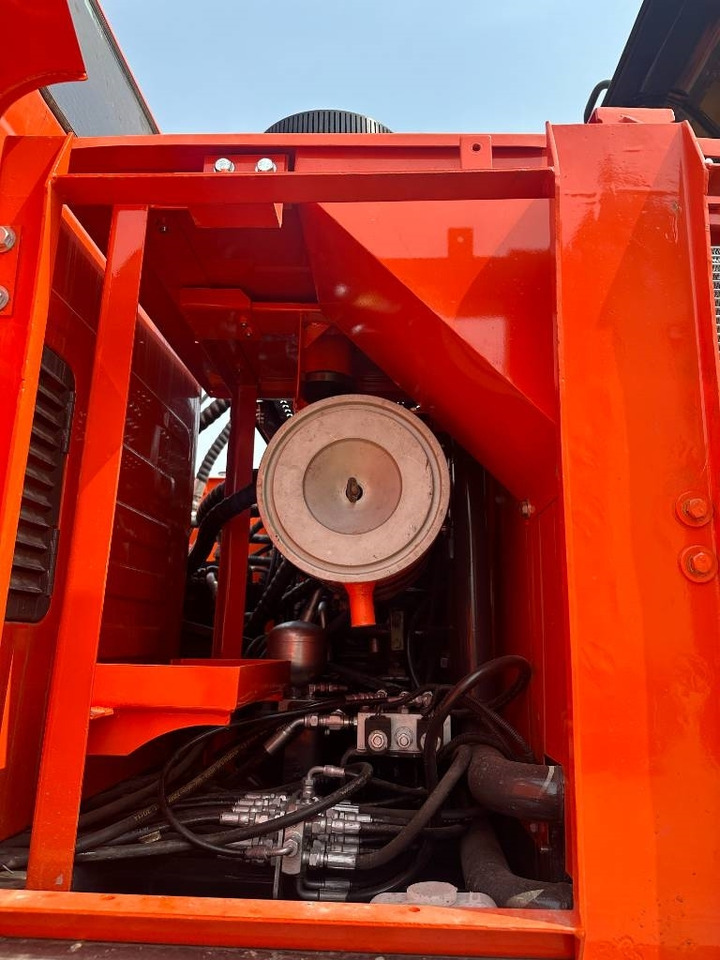 Doosan DX 225 LC - Pelle sur chenille: photos 4 Doosan DX 225 LC - Pelle sur chenille: photos 4