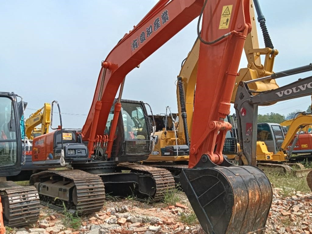 Hitachi ZX 160 - Pelle sur chenille: photos 4 Hitachi ZX 160 - Pelle sur chenille: photos 4