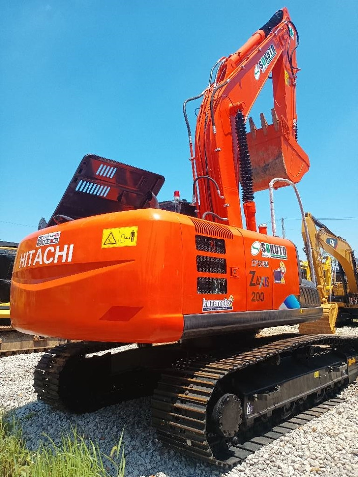 Hitachi ZX 200 - Pelle sur chenille: photos 5 Hitachi ZX 200 - Pelle sur chenille: photos 5