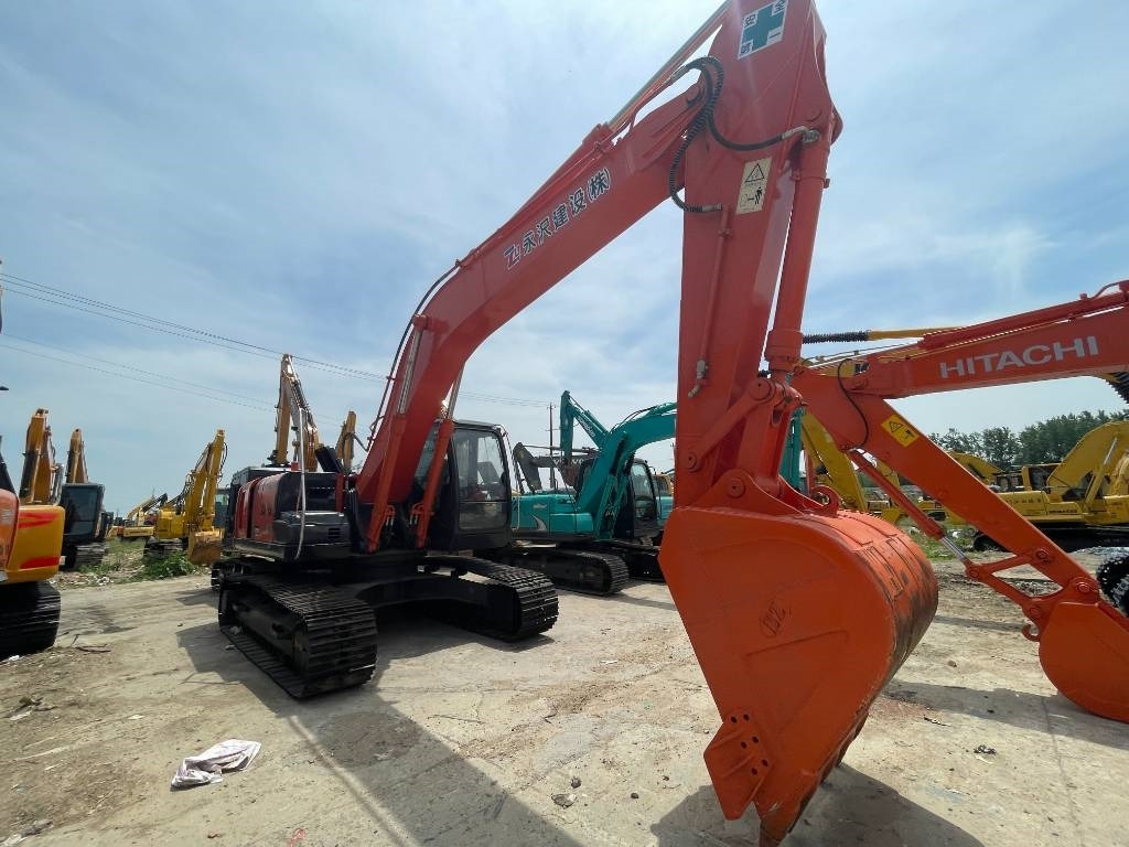 Hitachi ZX 240 - Pelle sur chenille: photos 4 Hitachi ZX 240 - Pelle sur chenille: photos 4
