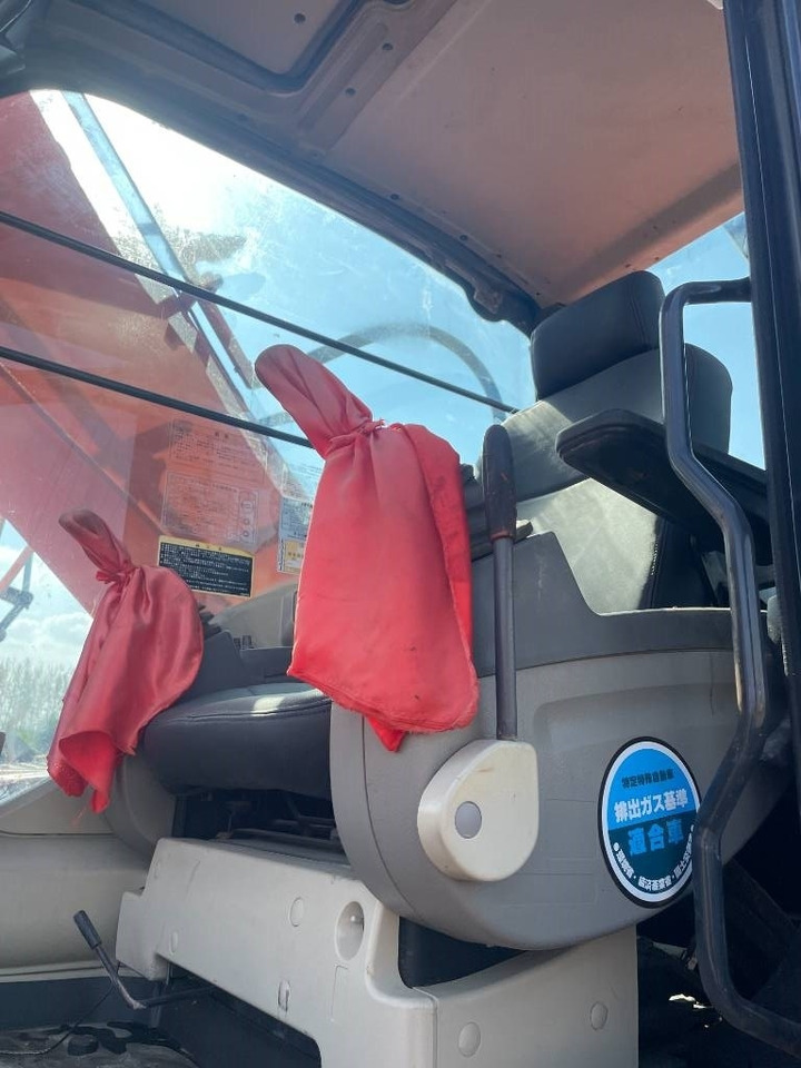 Hitachi ZX 240 - Pelle sur chenille: photos 2 Hitachi ZX 240 - Pelle sur chenille: photos 2