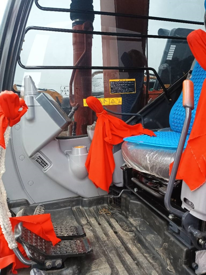 Hitachi ZX70 - Pelle sur chenille: photos 4 Hitachi ZX70 - Pelle sur chenille: photos 4