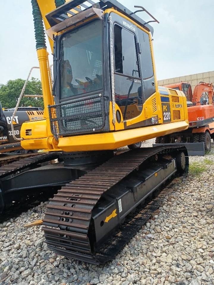 Komatsu PC 220-8 - Pelle sur chenille: photos 4 Komatsu PC 220-8 - Pelle sur chenille: photos 4