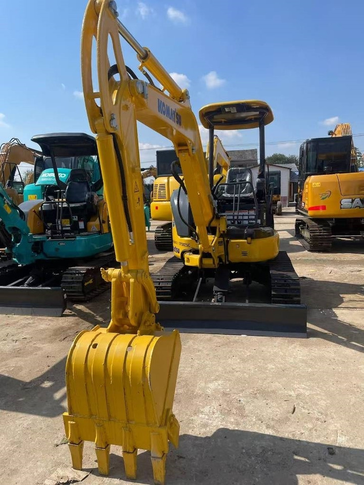 Komatsu PC 35 - Mini pelle: photos 2 Komatsu PC 35 - Mini pelle: photos 2