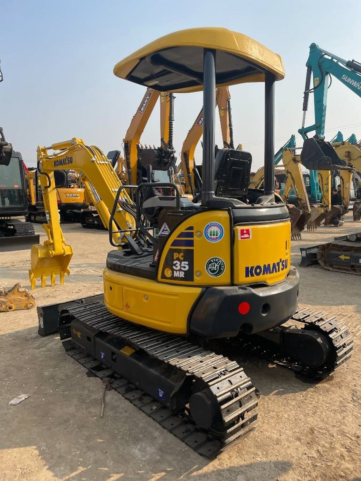 Komatsu PC 35 - Mini pelle: photos 2 Komatsu PC 35 - Mini pelle: photos 2