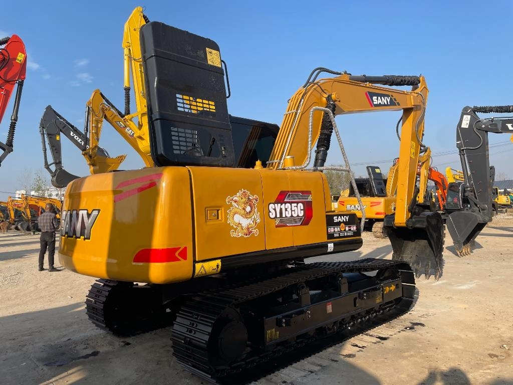 Sany SY 135 C - Pelle sur chenille: photos 4 Sany SY 135 C - Pelle sur chenille: photos 4