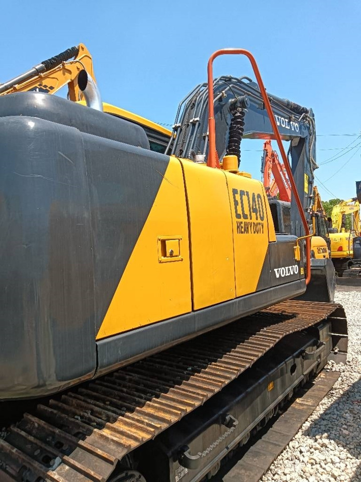 Volvo EC 140 B - Pelle sur chenille: photos 2 Volvo EC 140 B - Pelle sur chenille: photos 2
