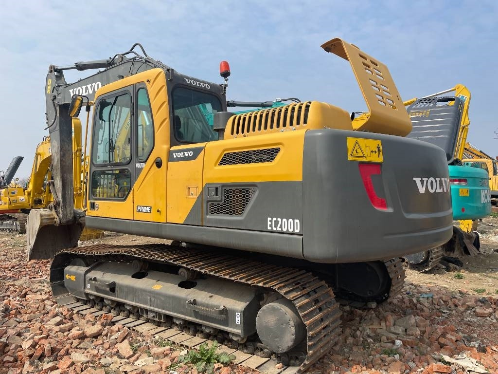 Volvo EC 200 - Pelle sur chenille: photos 5 Volvo EC 200 - Pelle sur chenille: photos 5