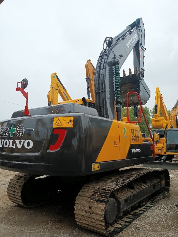 Volvo EC 210 - Pelle sur chenille: photos 3 Volvo EC 210 - Pelle sur chenille: photos 3