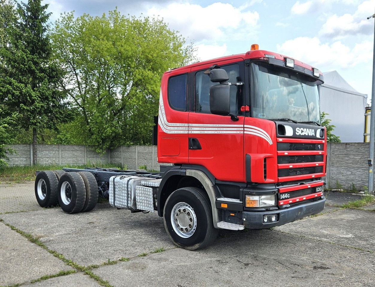 Scania 144 530 - 6x4 - full spring - retarder - Châssis cabine: photos 2 Scania 144 530 - 6x4 - full spring - retarder - Châssis cabine: photos 2