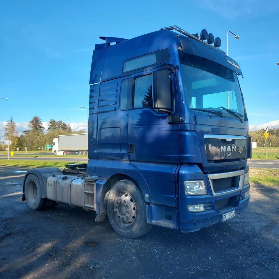 MAN TGX 18.440 -2011- retarder - automatic gearbox - Tracteur routier: photos 2 MAN TGX 18.440 -2011- retarder - automatic gearbox - Tracteur routier: photos 2