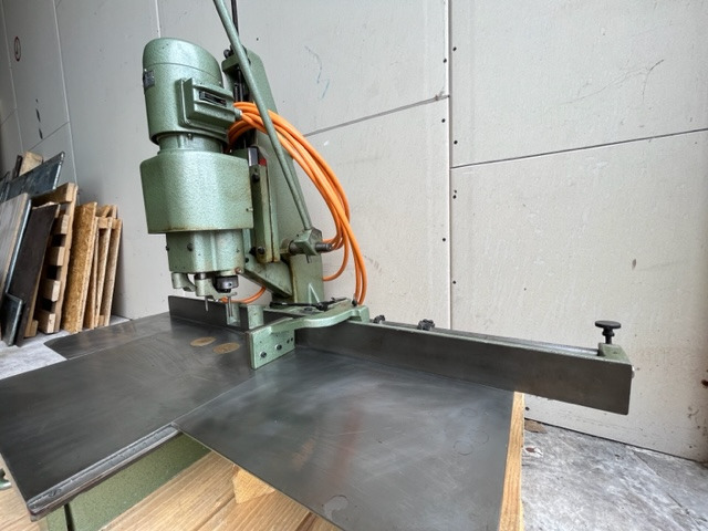 Hang Papierbohrermaschine 136 D - Machine d'impression: photos 3 Hang Papierbohrermaschine 136 D - Machine d'impression: photos 3