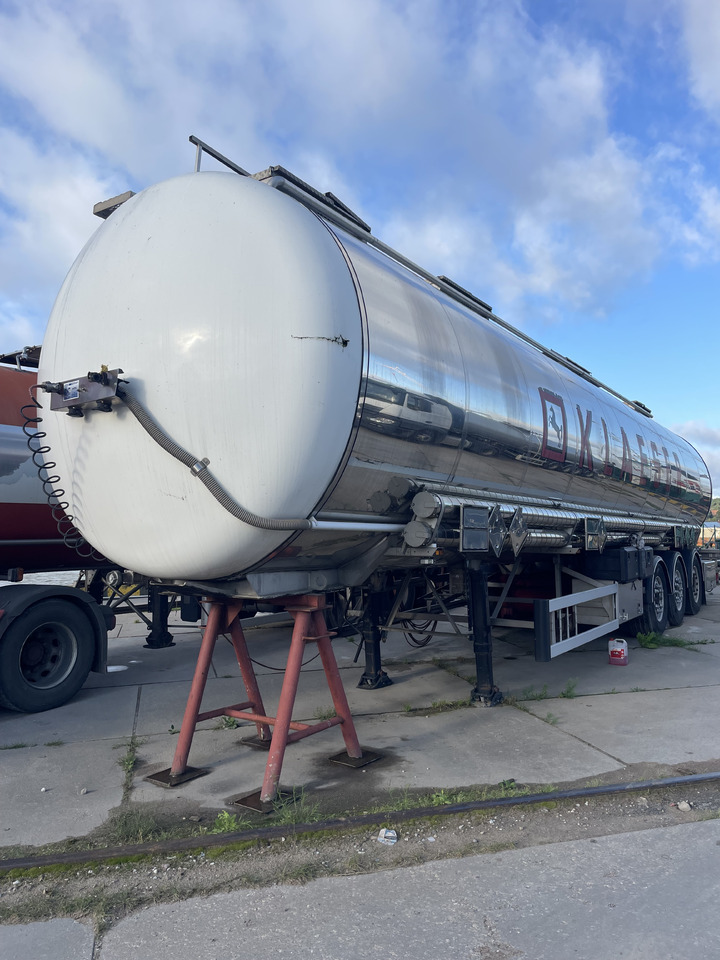 Klaeser TSA 55 C - Semi-remorque citerne: photos 3 Klaeser TSA 55 C - Semi-remorque citerne: photos 3