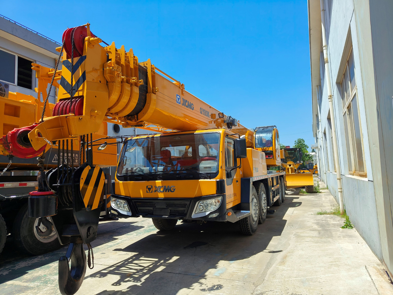 XCMG QY80K used xcmg truck crane - Grue mobile: photos 1 XCMG QY80K used xcmg truck crane - Grue mobile: photos 1