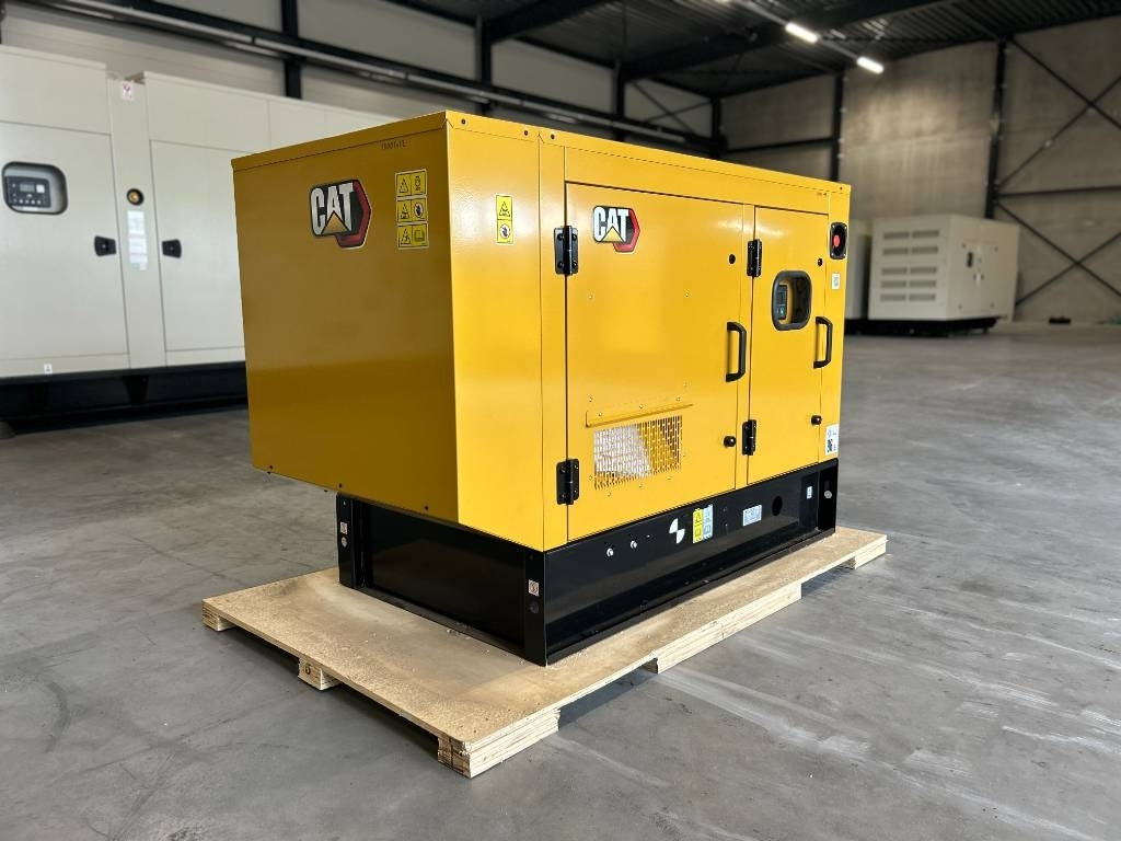 CAT DE13.5E3 - 13.5 kVA Generator - DPX-18001 - Groupe électrogène: photos 2 CAT DE13.5E3 - 13.5 kVA Generator - DPX-18001 - Groupe électrogène: photos 2