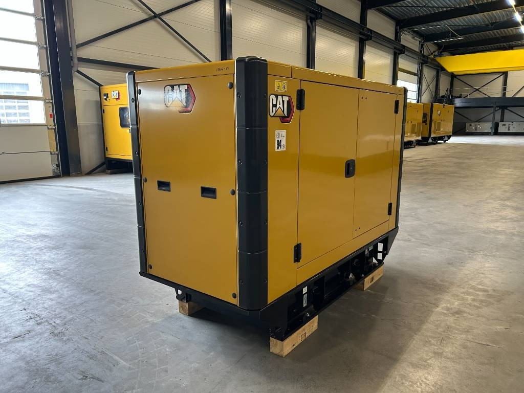 CAT DE33E0 - 33 kVA Generator - DPX-18004 - Groupe électrogène: photos 3 CAT DE33E0 - 33 kVA Generator - DPX-18004 - Groupe électrogène: photos 3
