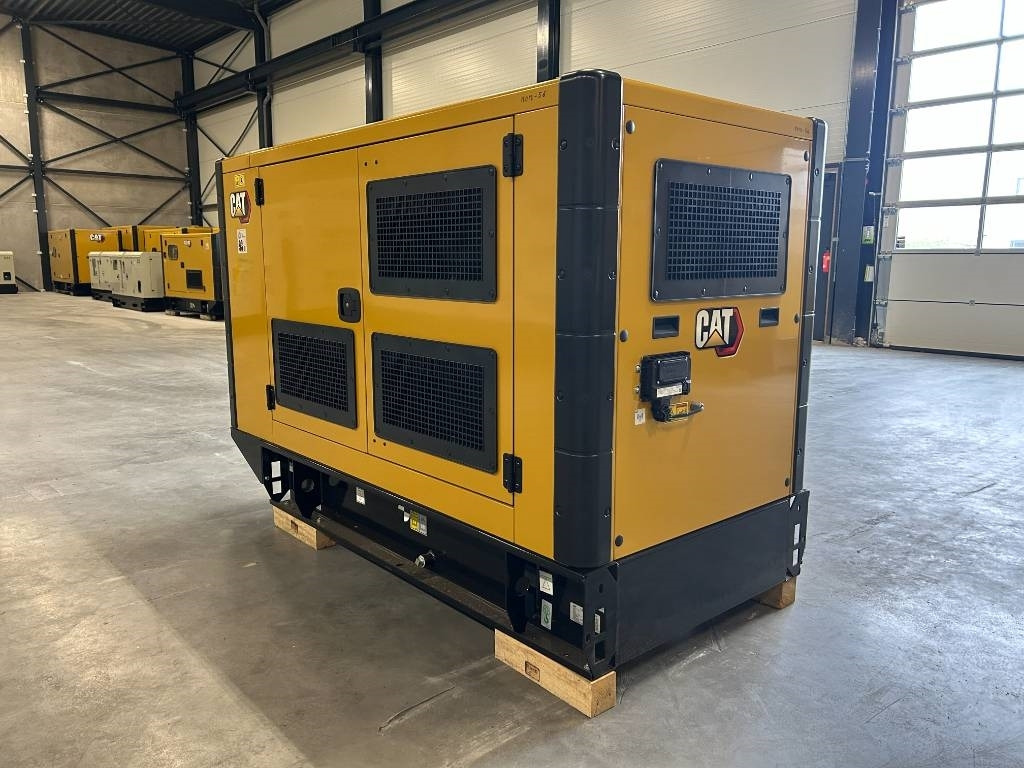 CAT DE88E0 - 88 kVA Generator - DPX-18012 - Groupe électrogène: photos 3 CAT DE88E0 - 88 kVA Generator - DPX-18012 - Groupe électrogène: photos 3