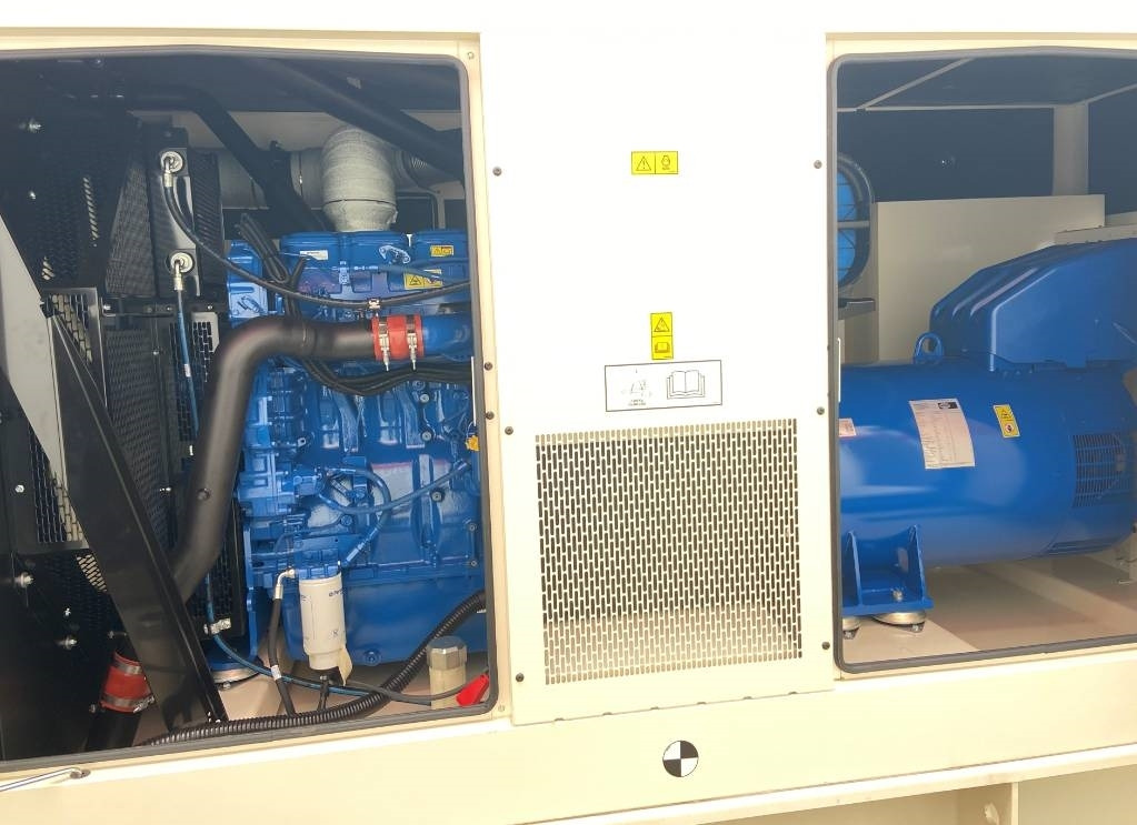 FG Wilson P850-1 - 850 kVA Genset - DPX-16024 - Groupe électrogène: photos 5 FG Wilson P850-1 - 850 kVA Genset - DPX-16024 - Groupe électrogène: photos 5