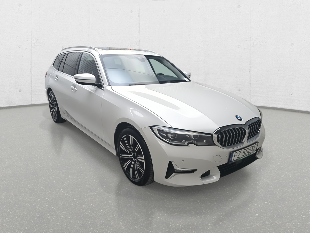 BMW 320D XDRIVE KOMBI - Voiture: photos 2 BMW 320D XDRIVE KOMBI - Voiture: photos 2