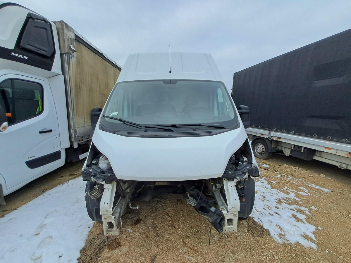 FIAT DUCATO FURGON BLASZAK - Fourgon utilitaire: photos 2 FIAT DUCATO FURGON BLASZAK - Fourgon utilitaire: photos 2