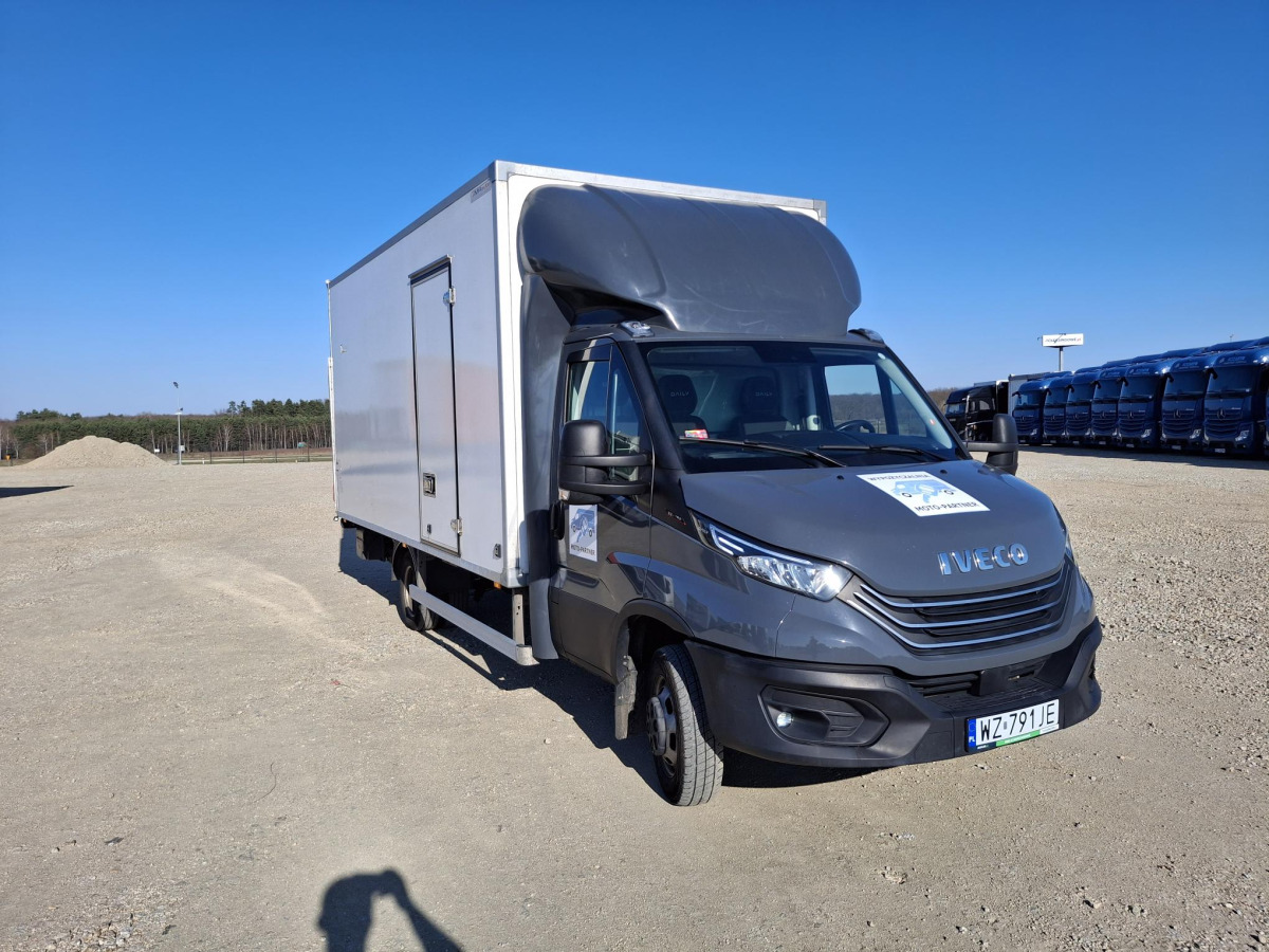 Camion fourgon IVECO DAILY 50C18 KONTENER Z WINDĄ: photos 1