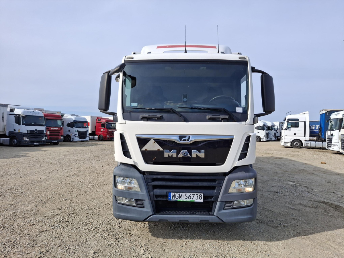 MAN TGS IZOTERMICZNY - Camion isothermique: photos 3 MAN TGS IZOTERMICZNY - Camion isothermique: photos 3