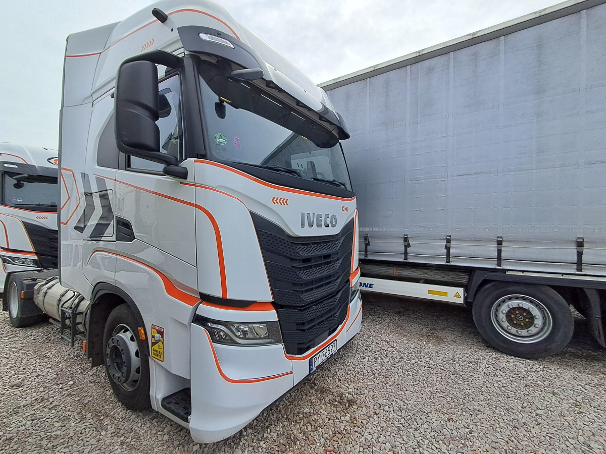 IVECO AS440ST/FP LT LNG CIĄGNIK SIODŁOWY - Tracteur routier: photos 1 IVECO AS440ST/FP LT LNG CIĄGNIK SIODŁOWY - Tracteur routier: photos 1