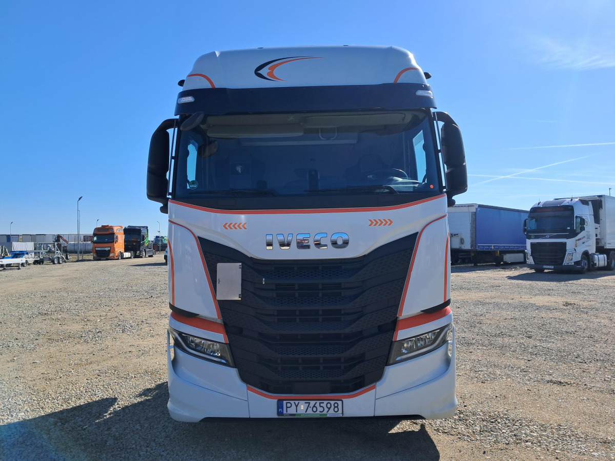 IVECO AS440ST/FP LT LNG CIĄGNIK SIODŁOWY - Tracteur routier: photos 2 IVECO AS440ST/FP LT LNG CIĄGNIK SIODŁOWY - Tracteur routier: photos 2
