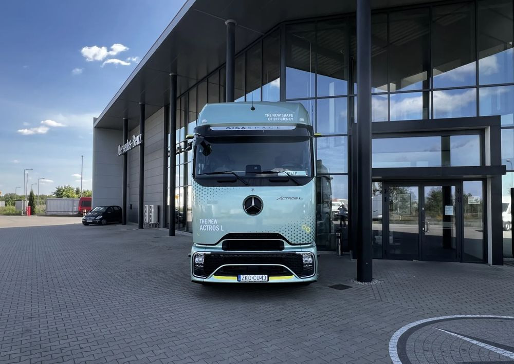 Mercedes-Benz Actros 1848 LS - Tracteur routier: photos 2 Mercedes-Benz Actros 1848 LS - Tracteur routier: photos 2