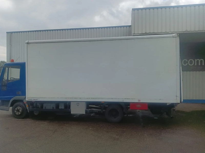 Iveco EuroCargo 180 Eurocargo 75E180 , Spring Suspension , Closed box , Tailgate - Camion fourgon: photos 2 Iveco EuroCargo 180 Eurocargo 75E180 , Spring Suspension , Closed box , Tailgate - Camion fourgon: photos 2