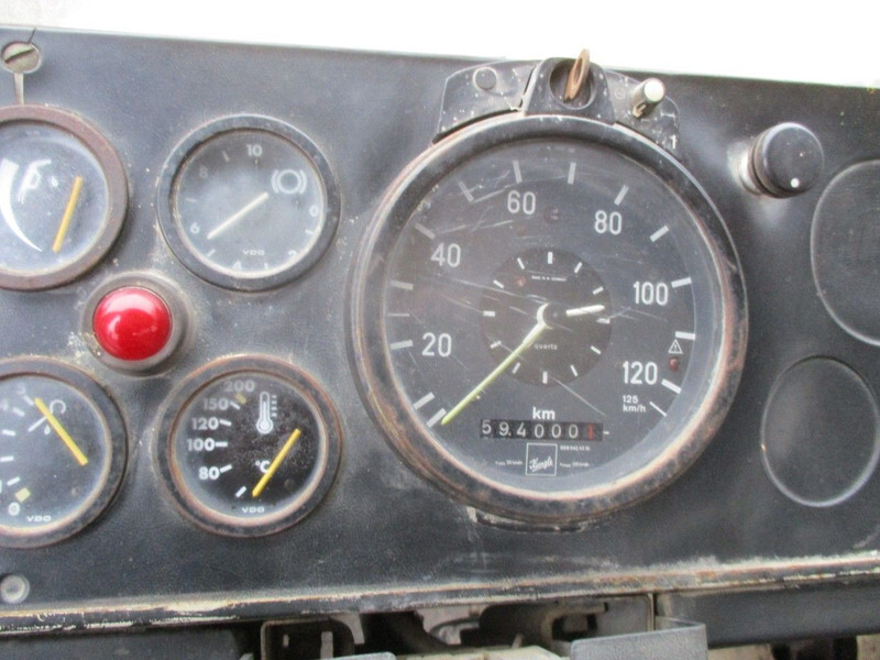 Photo d'intérieur 1: Châssis cabine Iveco Magirus 170D 15, 4x4, V6 , Manual , Spring Susp.