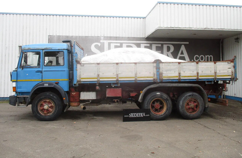 Iveco Turbostar 190-30 , Manual , V8 , 3 way tipper , Spring suspension , 6x2 - Camion benne: photos 2 Iveco Turbostar 190-30 , Manual , V8 , 3 way tipper , Spring suspension , 6x2 - Camion benne: photos 2
