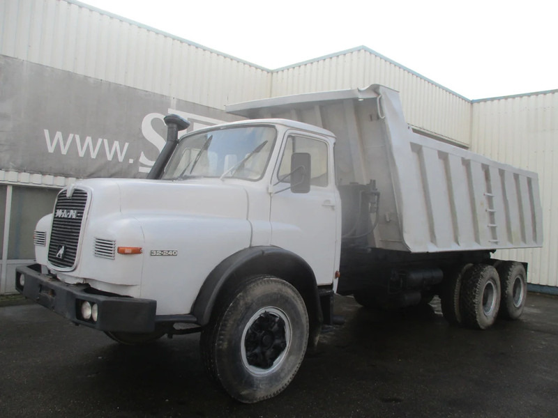 Camion benne MAN 32.240 , Manual , 6x4 , Tipper truck , Spring suspension: photos 8