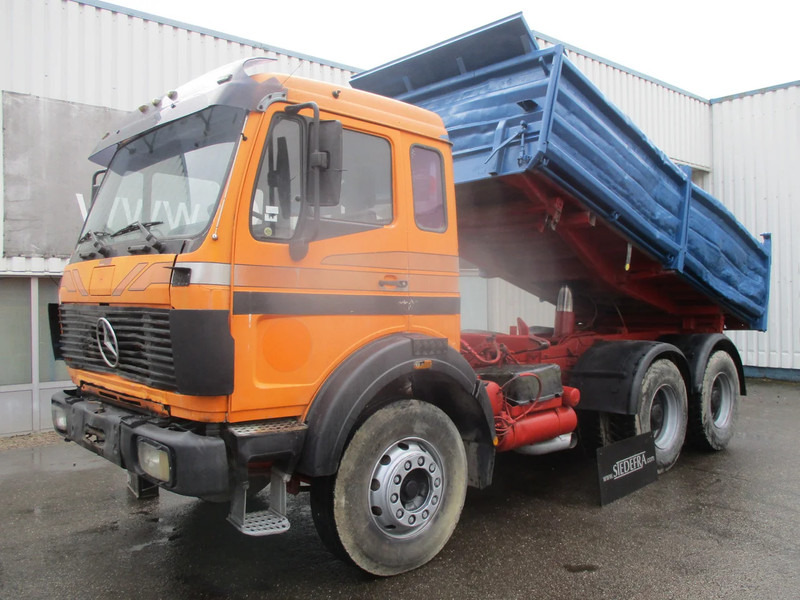Mercedes-Benz 2635 , V8 Bi-Turbo , 6x4, ZF Manual , 3 way tipper , Spring suspension - Camion benne: photos 1 Mercedes-Benz 2635 , V8 Bi-Turbo , 6x4, ZF Manual , 3 way tipper , Spring suspension - Camion benne: photos 1
