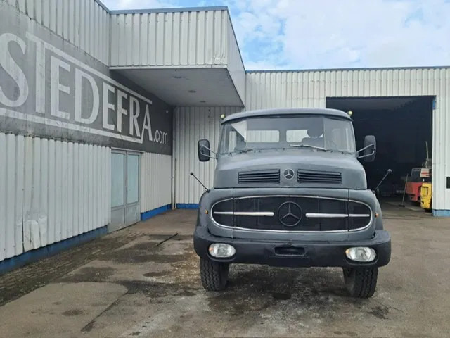 Châssis cabine Mercedes-Benz LK 2624 , 6x4 , Manual , Spring suspension: photos 6