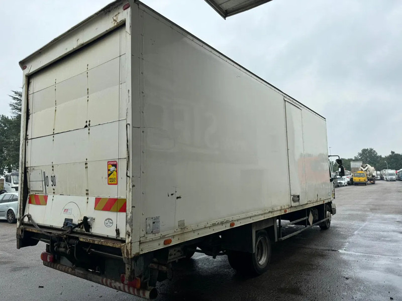 Renault Midlum 180 DXI, Spring Suspension, Drum Brakes - Camion fourgon: photos 3 Renault Midlum 180 DXI, Spring Suspension, Drum Brakes - Camion fourgon: photos 3