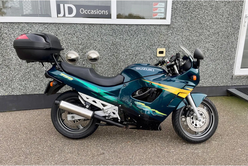 Suzuki GSX 600 F - Motocyclette: photos 1 Suzuki GSX 600 F - Motocyclette: photos 1
