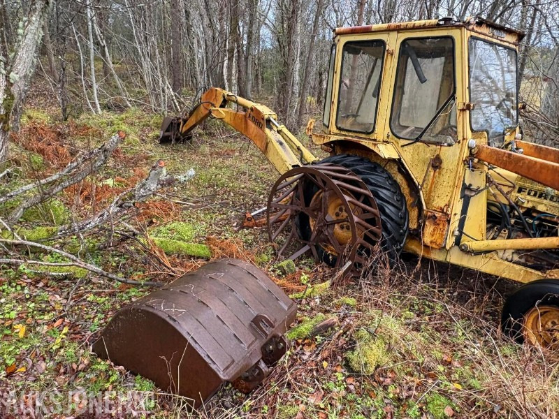1975 FORD 4550 TRAKTORGRAVER - Tracteur agricole: photos 5 1975 FORD 4550 TRAKTORGRAVER - Tracteur agricole: photos 5