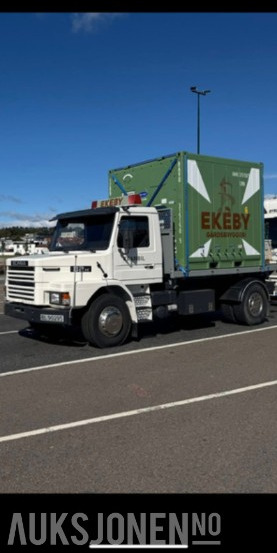 1983 Scania T82H4X2LI46 VETERAN. - Camion plateau: photos 3 1983 Scania T82H4X2LI46 VETERAN. - Camion plateau: photos 3