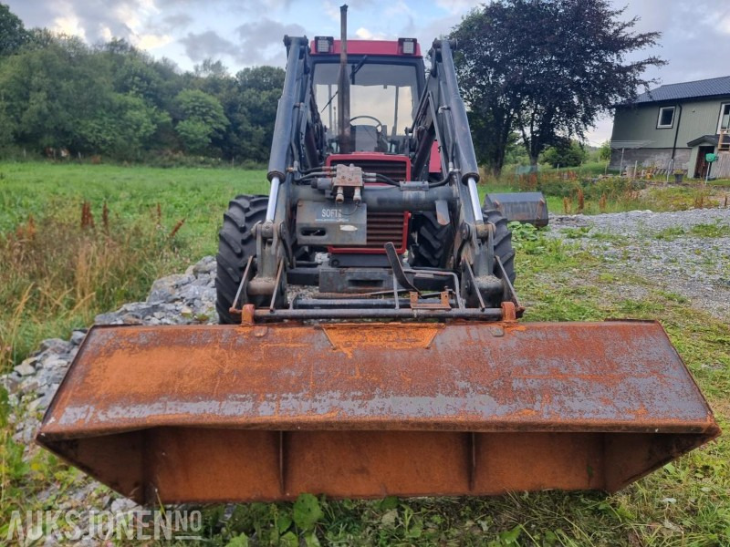 1990 CASE IH 956XL TRAKTOR snøfres 2 skuffer triangelfeste MVA FRI - Tracteur agricole: photos 2 1990 CASE IH 956XL TRAKTOR snøfres 2 skuffer triangelfeste MVA FRI - Tracteur agricole: photos 2
