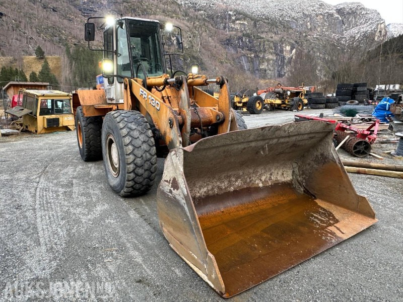 Chargeuse sur pneus 1995 Fiat-Hitachi FR130 Hjullaster, 10418 timer: photos 7